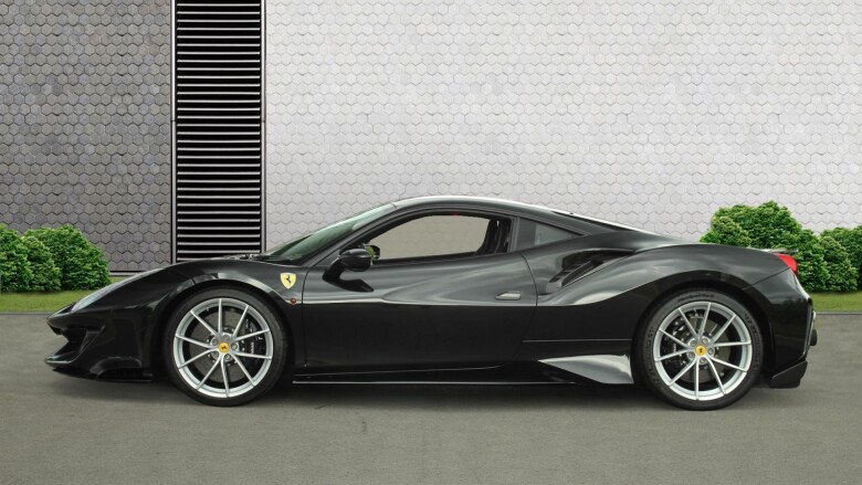 Ferrari 488 Pista 3.9T V8 Coupe 2dr Petrol F1 DCT (s/s) (720 ps) Petrol Coupe